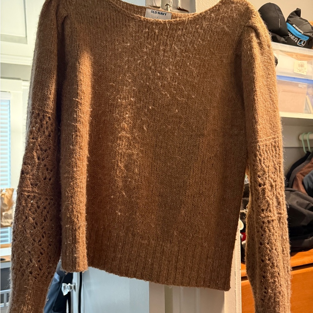 Old Navy Camel Women's Crew Neck Sweater